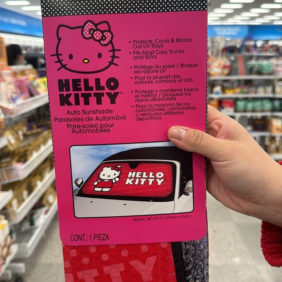 Hello Kitty Sanrio Red Auto Sunshade - Picture 2 of 3